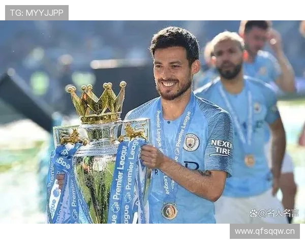 德布劳内 vs 哈维:中场组织核心的战术角色与时代适配差异 德布劳内 vs 哈维:中场组织核心的战术角色与时代适配差异